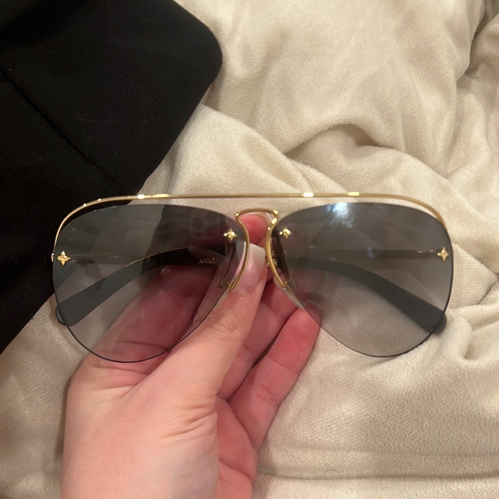 Authentic Louis Vuitton Grease Sunglasses